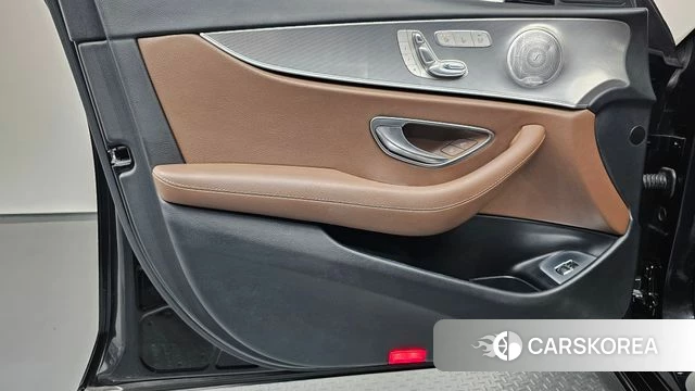 Mercedes-Benz E-Class W213 id 4836865 из Кореи 16