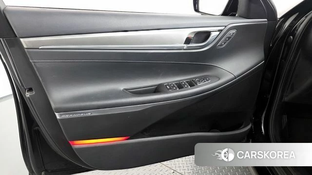 Hyundai The New Grandeur IG id 4267746 из Кореи 16