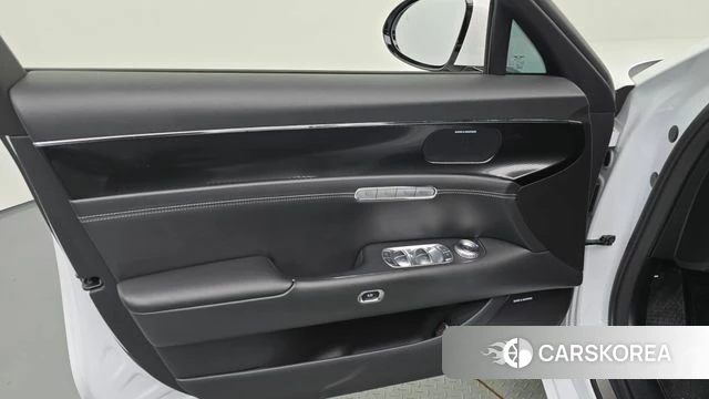 Genesis G90 (RS4) id 4783560 из Кореи 16