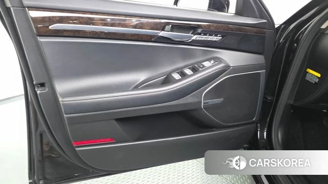 Genesis G90 id 4490842 из Кореи 16