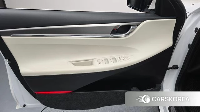 Hyundai The New Grandeur IG Hybrid id 4676556 из Кореи 16