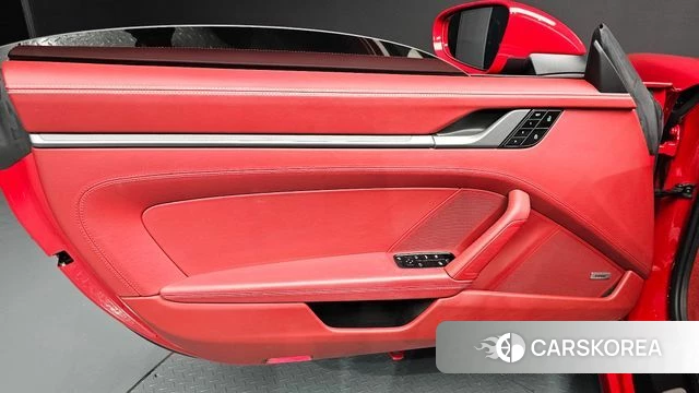 Porsche 911(992) id 4303847 из Кореи 16
