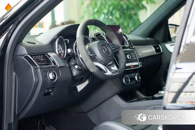 Mercedes-Benz GLE AMG id 4213902 из Китая 16