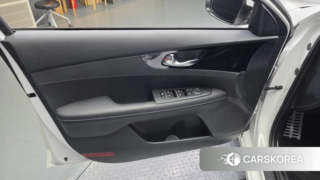 Kia The New K3 2nd generation id 4230398 из Кореи 16