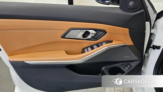BMW 3 Series (G20) id 4675392 из Кореи 16