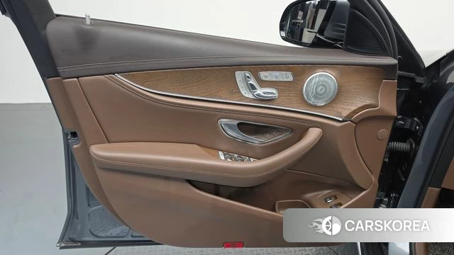 Mercedes-Benz E-Class W213 id 4203407 из Кореи 16