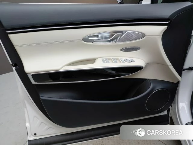 Genesis GV70 id 4778960 из Кореи 16