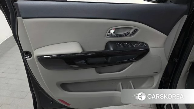 Kia The New Carnival id 4765273 из Кореи 16