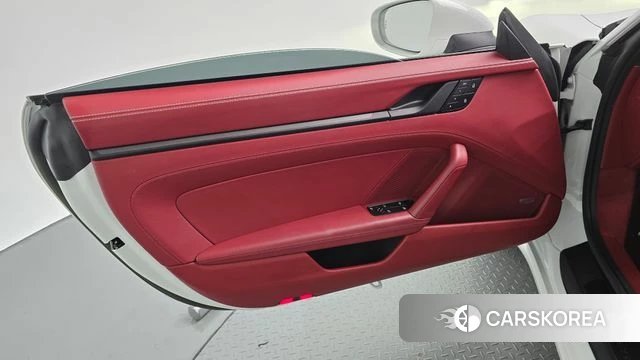 Porsche 911(992) id 4691828 из Кореи 16