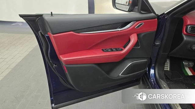 Maserati Levante id 4424936 из Кореи 16