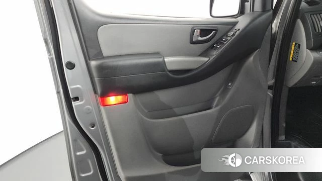 Hyundai The New Grand Starex id 4632955 из Кореи 16