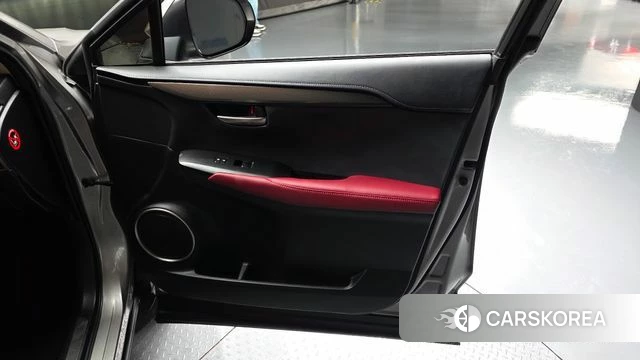 Lexus NX300h id 4355767 из Кореи 16