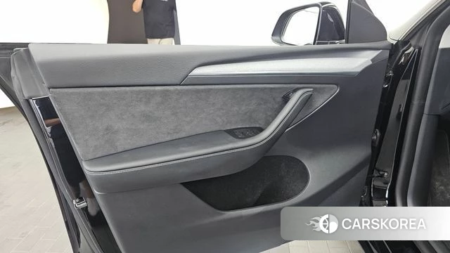 Tesla Model Y id 4480511 из Кореи 16