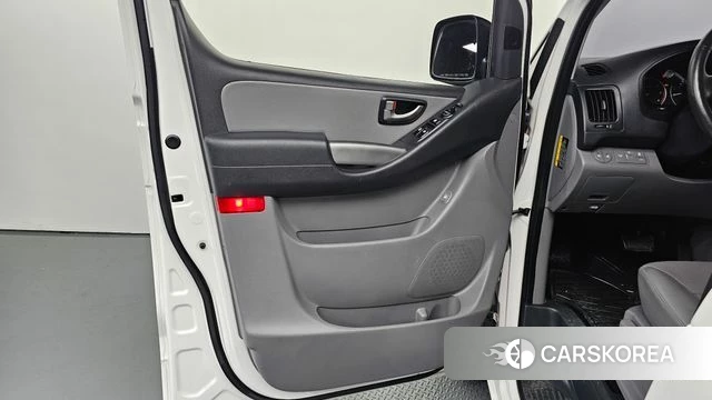 Hyundai The New Grand Starex id 4507950 из Кореи 16