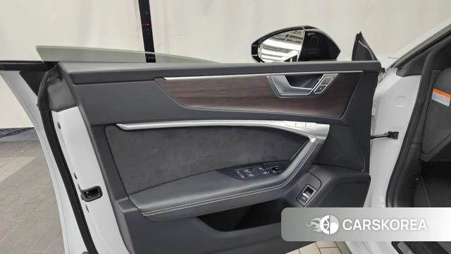 Audi A7 (4K) id 4561809 из Кореи 16