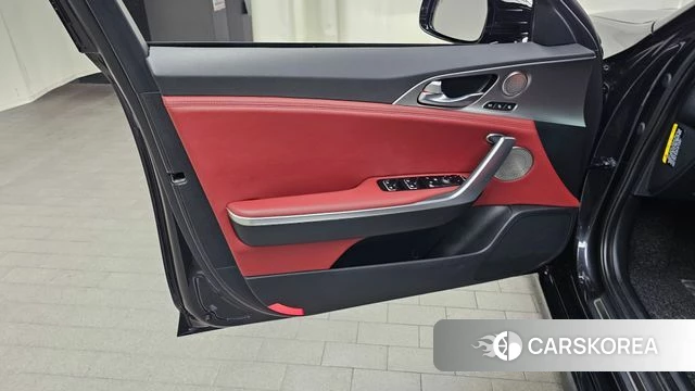 Kia Stinger id 4677898 из Кореи 16