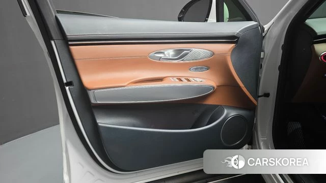 Genesis GV70 id 4630842 из Кореи 16