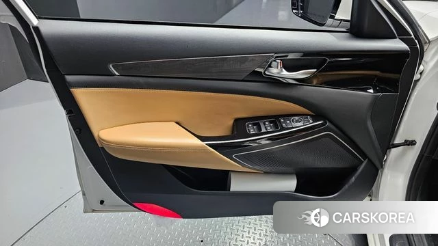 Kia K7 Premier Hybrid id 4196476 из Кореи 16