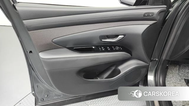 Hyundai The New Tucson (NX4) id 4381641 из Кореи 16