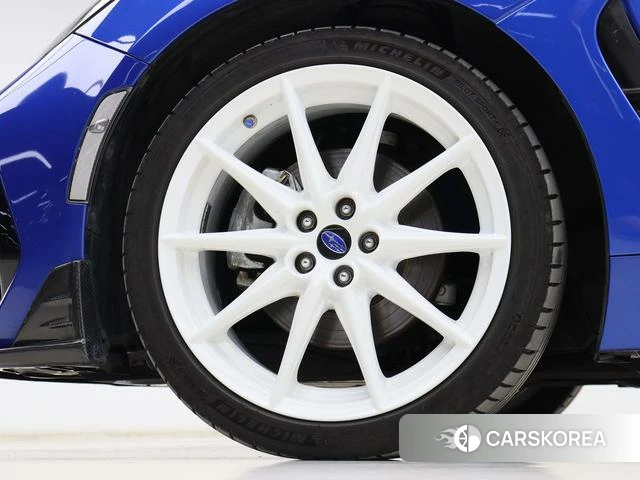 Subaru BRZ id 4239874 из Китая 16