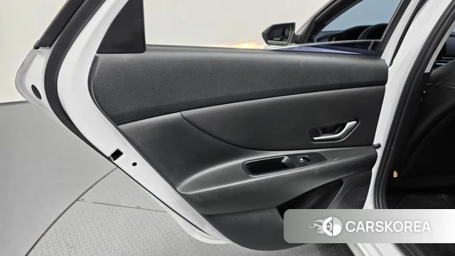 Hyundai Avante Hybrid (CN7) id 4500393 из Кореи 16