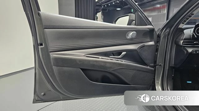 Hyundai Avante Hybrid (CN7) id 4376950 из Кореи 16