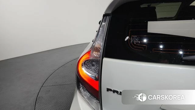 Toyota Prius C id 4285555 из Кореи 16