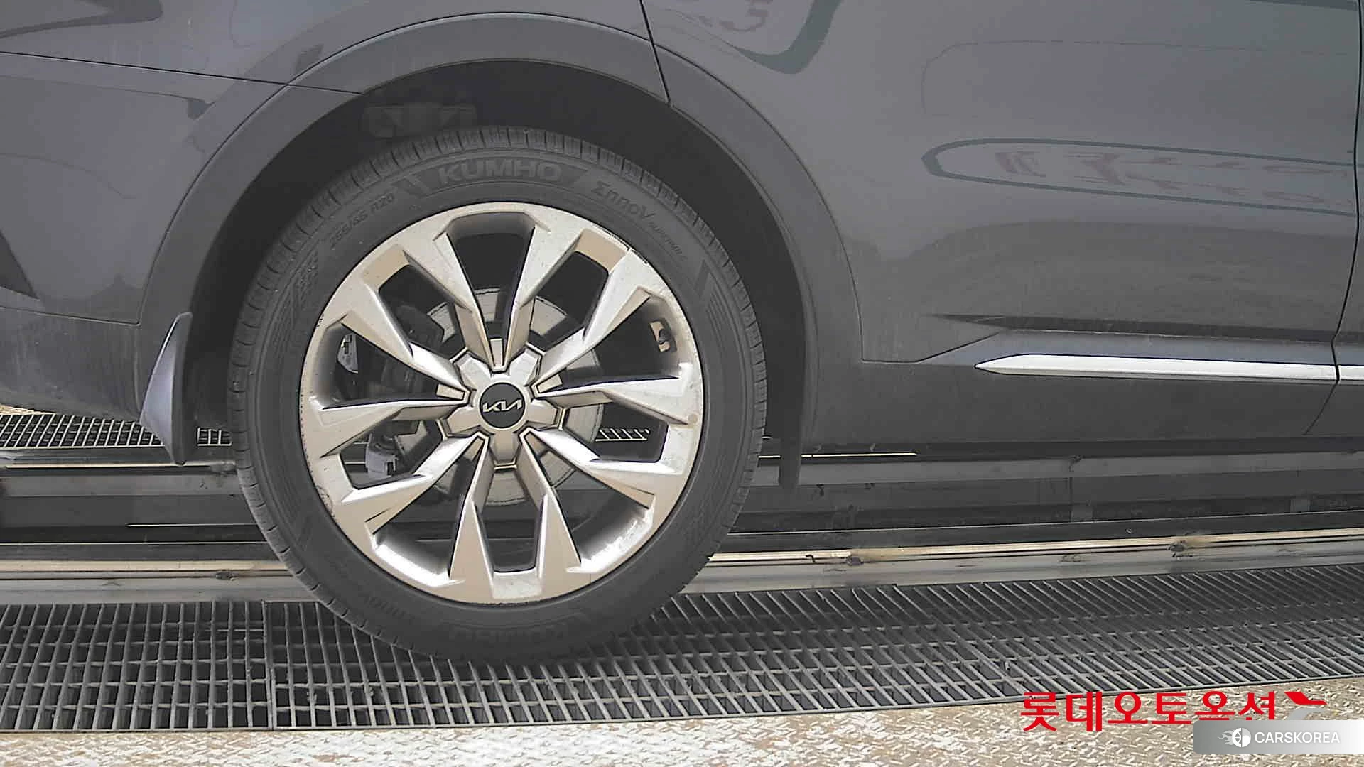 Kia Sorento id 3882177 из Кореи 16