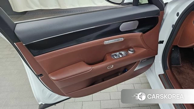 Genesis G90 (RS4) id 4267376 из Кореи 16