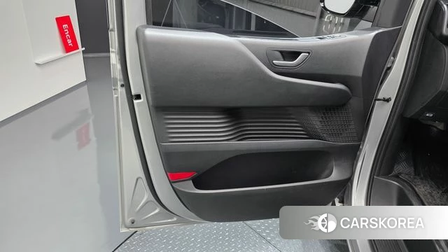 Hyundai Staria id 4329426 из Кореи 16