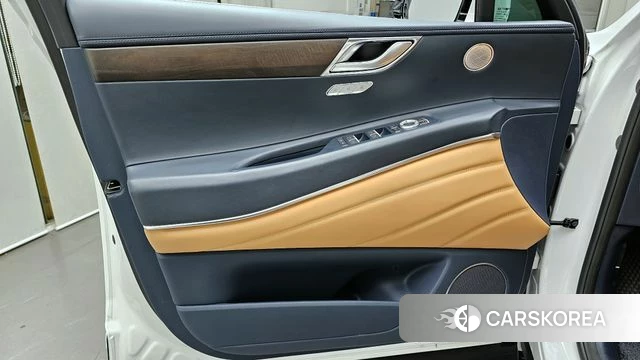 Genesis GV80 id 4382333 из Кореи 16