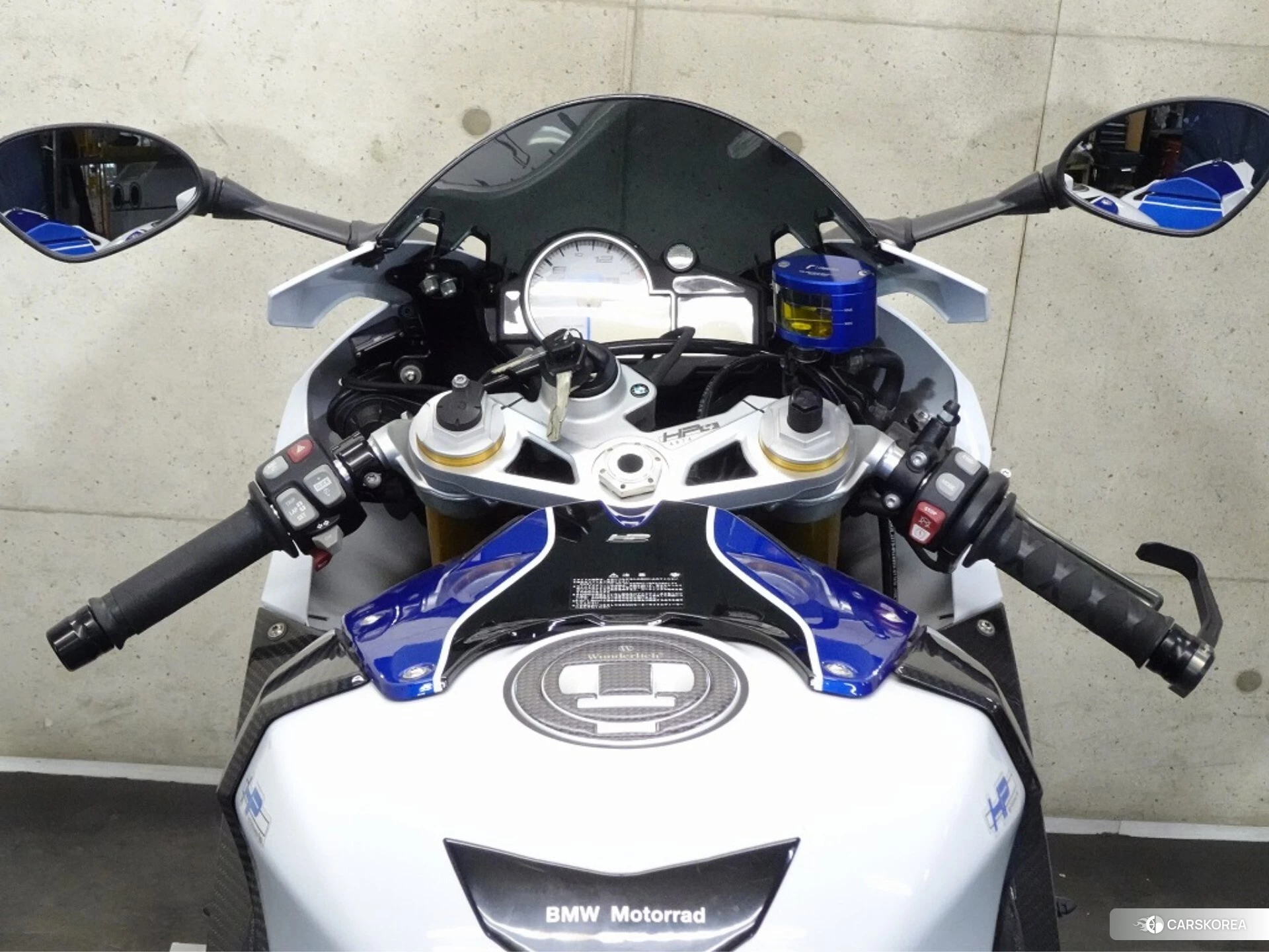BMW HP4 id 4191510 из Японии 16
