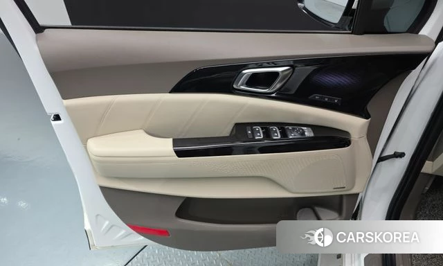 Kia Carnival 4th generation id 4935319 из Кореи 16