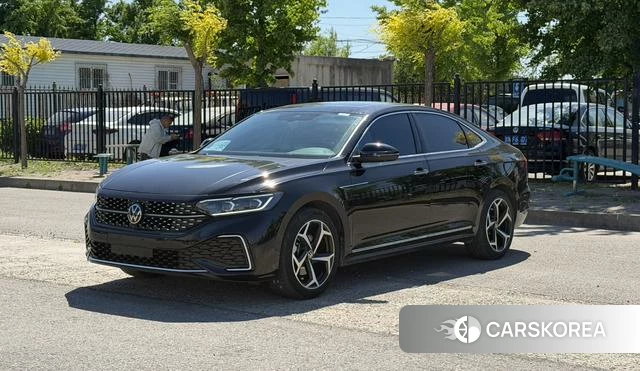 Volkswagen Passat id 4278882 из Китая 16