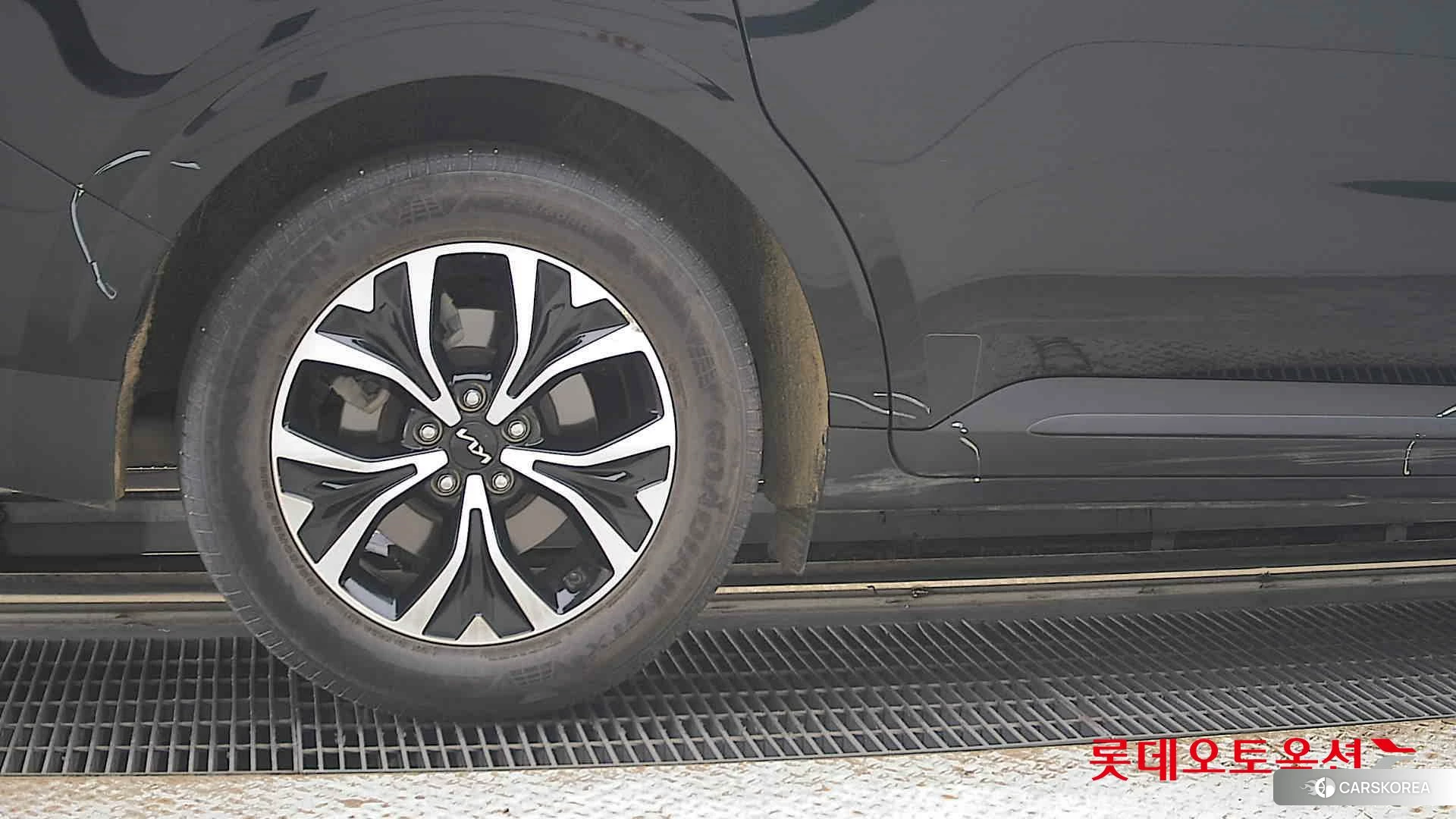 Kia Carnival id 4664336 из Кореи 16