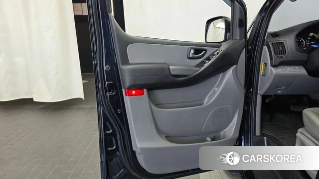 Hyundai The New Grand Starex id 4900229 из Кореи 16