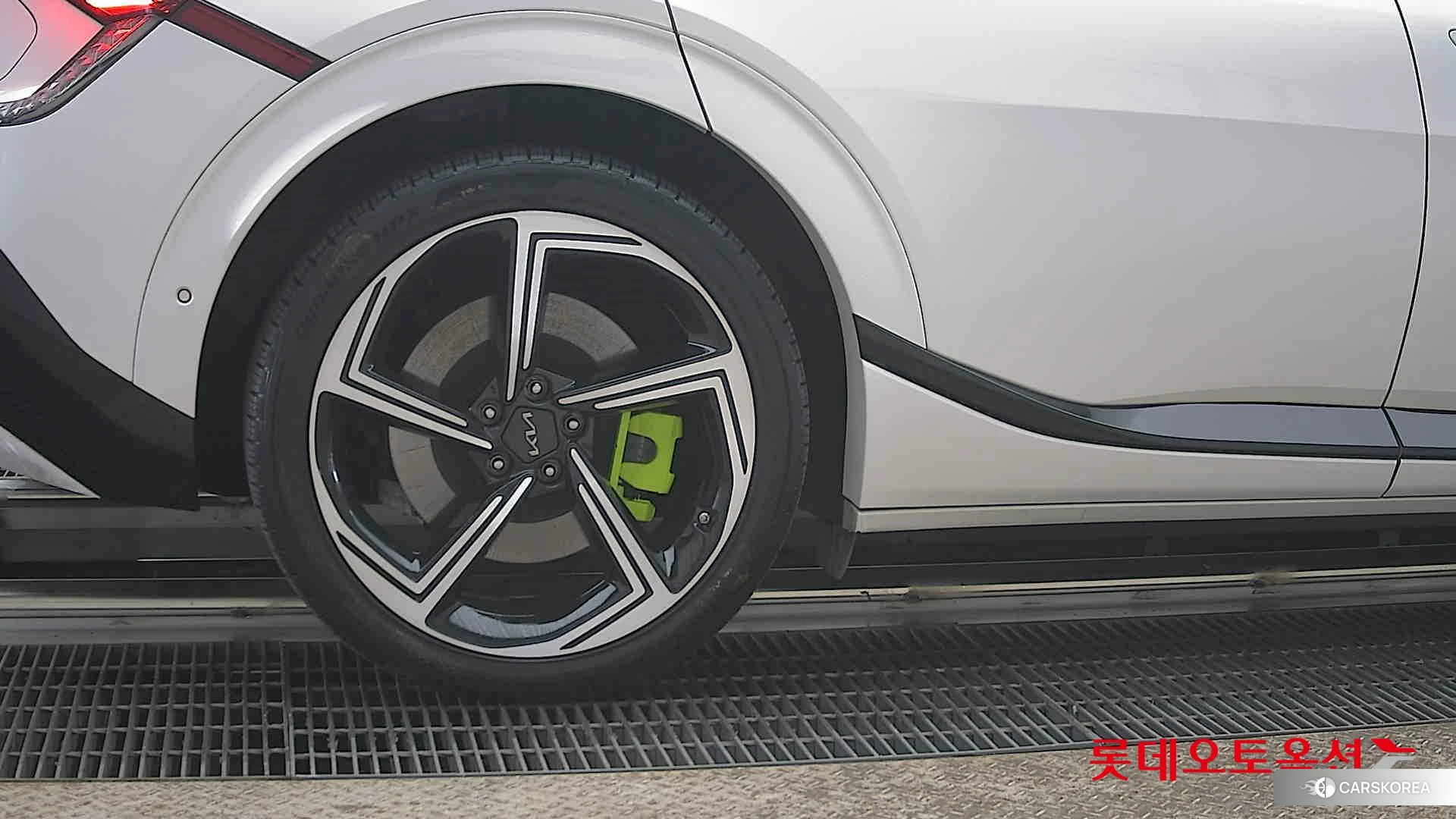 Kia EV6 GT id 3869319 из Кореи 16