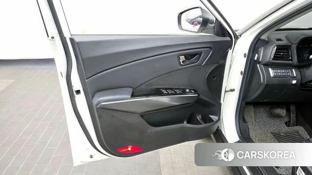 Ssangyong Berry New Tivoli id 4186373 из Кореи 16