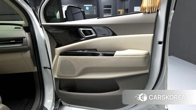 Kia Carnival 4th generation id 4323290 из Кореи 16