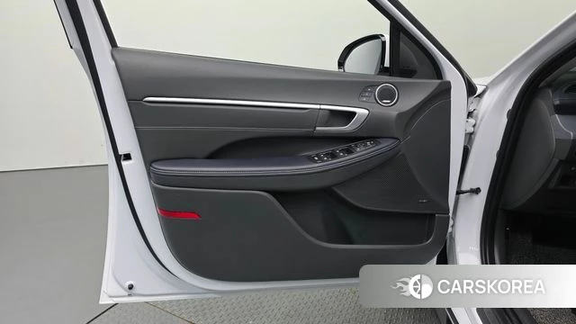 Hyundai Sonata D Edge Hybrid (DN8) id 4584408 из Кореи 16