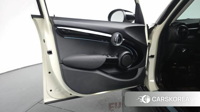 Mini Cooper id 4409735 из Кореи 16