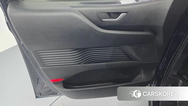 Hyundai Staria id 4292601 из Кореи 16