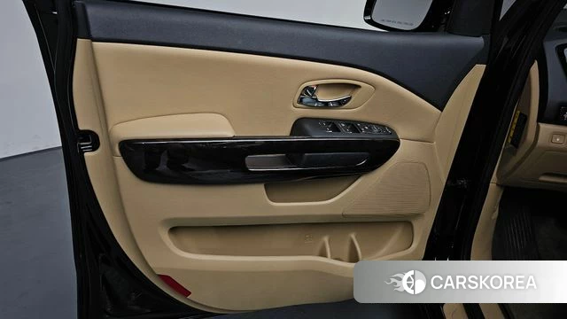 Kia The New Carnival id 4250634 из Кореи 16