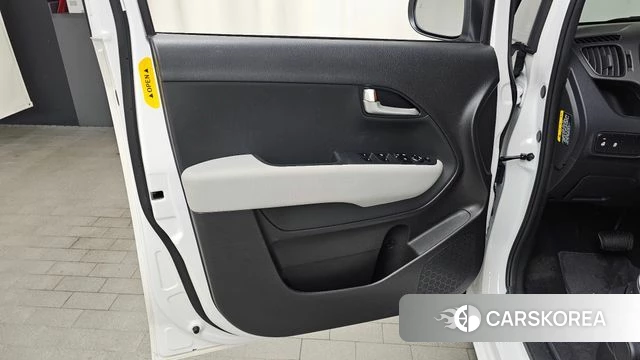 Kia The New Kia Ray EV id 4691450 из Кореи 16
