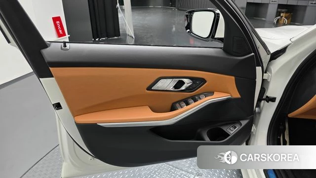 BMW 3 Series (G20) id 4308937 из Кореи 16