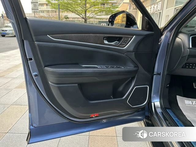 Honda Crown Road id 4301813 из Китая 16