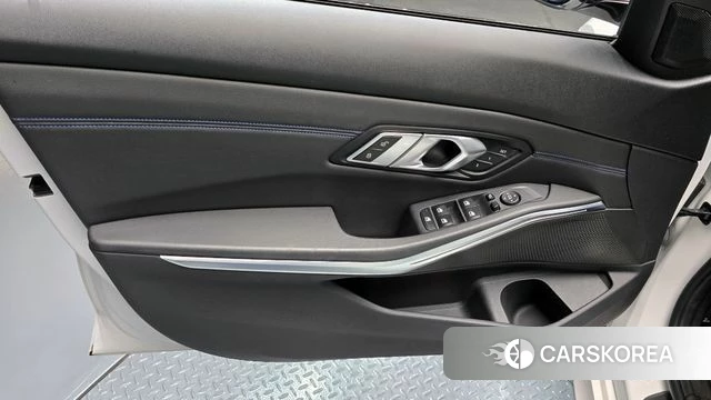 BMW 3 Series (G20) id 4187356 из Кореи 16