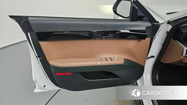 Hyundai Grandeur (GN7) id 4499859 из Кореи 16