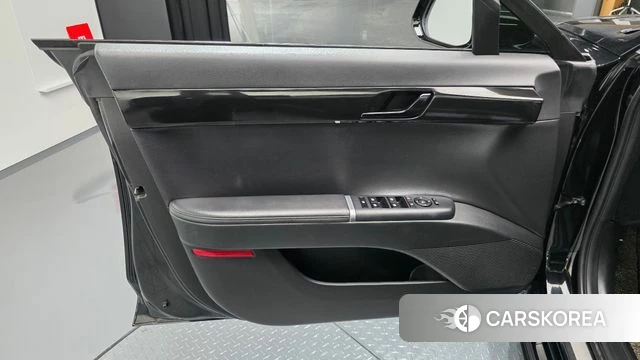 Hyundai Grandeur (GN7) id 4223420 из Кореи 16