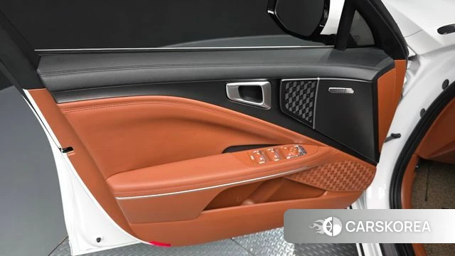 Kia The New K8 Hybrid id 4266216 из Кореи 16